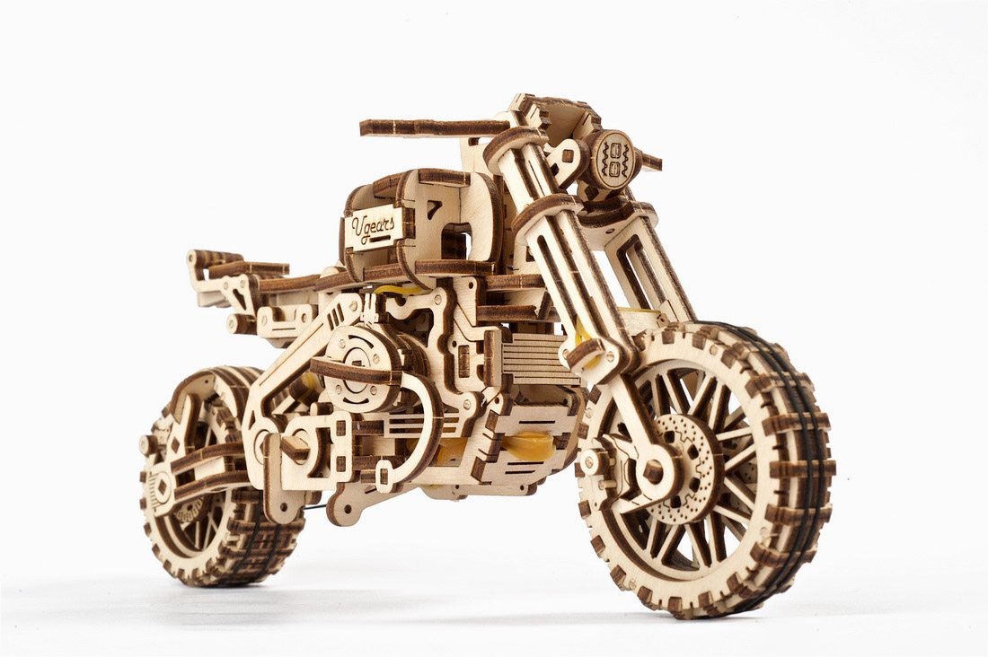 Motorrad Scrambler UGR-10 UGEARS mechanisches Holz Modell Bausatz Gummimotor 